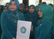 Ketua Tim Penggerak PKK dan Pembina Posyandu Kecamatan se-Kabupaten Cirebon Resmi Dilantik